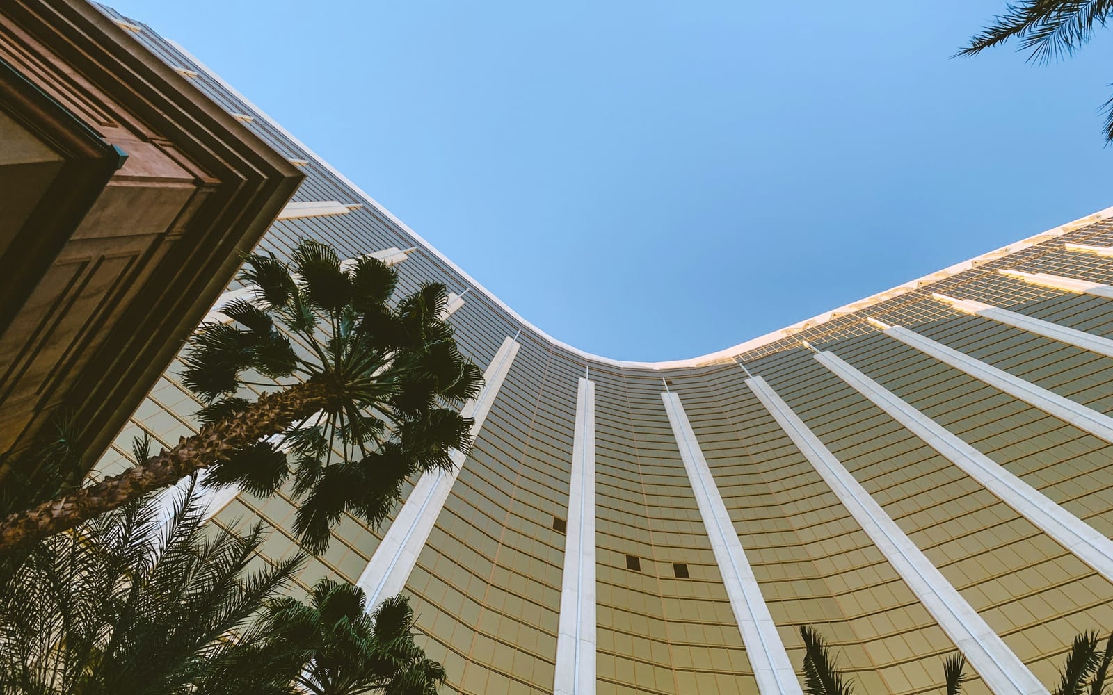 Las Vegas luxury real estate — Las Vegas desert-modern estates